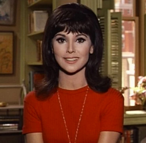 Marlo Thomas in That Girl - Latest Plastic Surgery Gossip And News. 